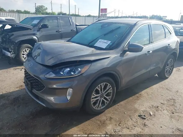 1FMCU0CZ4MUA52270 2021 FORD ESCAPE - Image 2