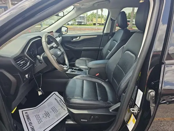 1FMCU0CZ4MUA54097 2021 FORD ESCAPE - Image 1