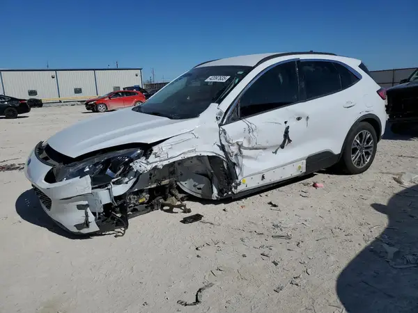 1FMCU0CZ5MUA52570 2021 FORD ESCAPE - Image 1