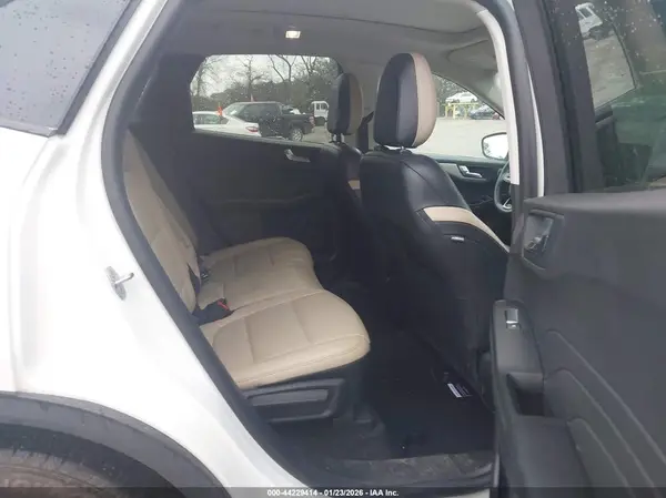 1FMCU0CZ5MUA92907 2021 FORD ESCAPE - Image 8