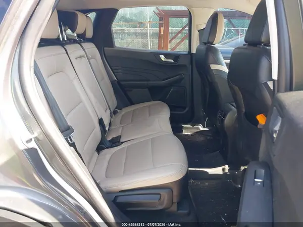 1FMCU0CZ8NUA14946 2022 FORD ESCAPE - Image 8