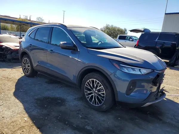 2023 FORD ESCAPE COPART lot 73669605 auction photo 4