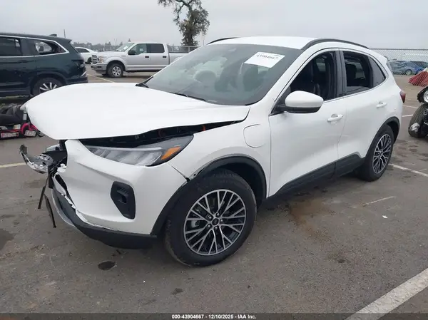 1FMCU0E16SUB41908 2025 FORD ESCAPE - Image 2