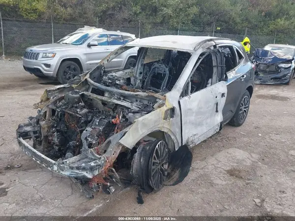 1FMCU0E19RUA73372 2024 FORD ESCAPE - Image 2