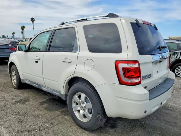 1FMCU0EG2AKD10014 2021 FORD ESCAPE - Image 2