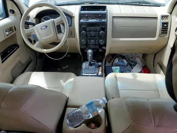 1FMCU0EG2AKD10014 2021 FORD ESCAPE - Image 8