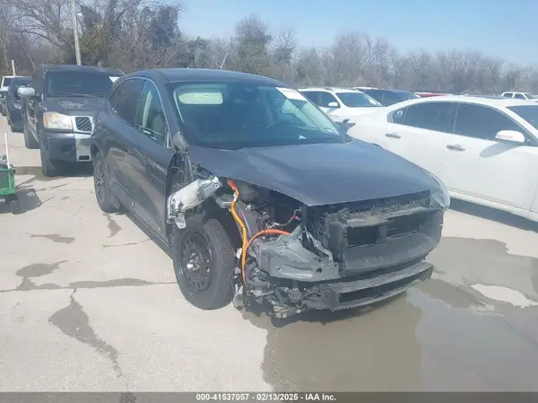 1FMCU0EZ3NUA19209 2022 FORD ESCAPE - Image 1