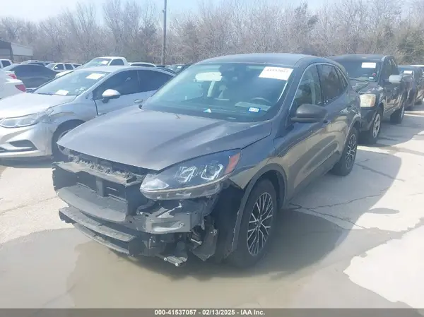 1FMCU0EZ3NUA19209 2022 FORD ESCAPE - Image 2