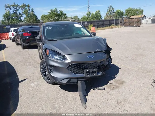 1FMCU0EZ4NUA84604 2022 FORD ESCAPE - Image 1
