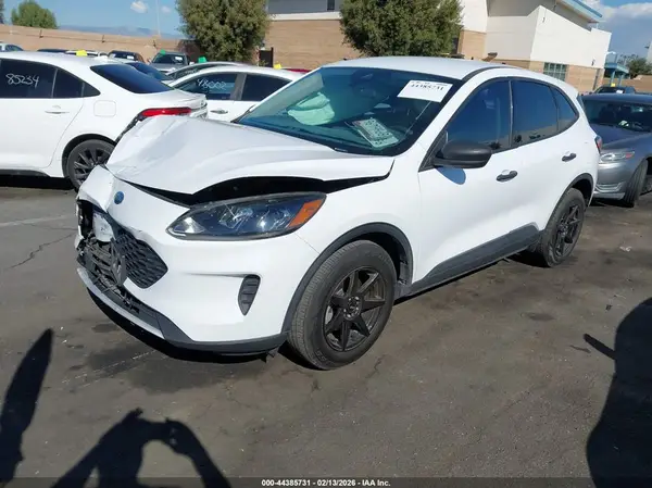 1FMCU0F61LUA35572 2020 FORD ESCAPE - Image 2