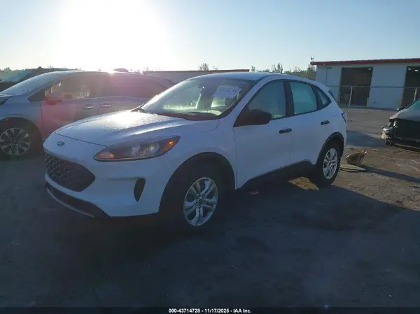 1FMCU0F61LUC42320 2020 FORD ESCAPE - Image 2