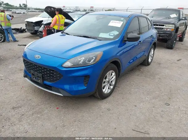 1FMCU0F62LUB65683 2020 FORD ESCAPE - Image 2