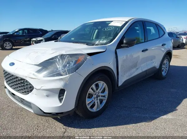 1FMCU0F63NUB18052 2022 FORD ESCAPE - Image 2