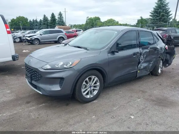 1FMCU0F65NUA12671 2022 FORD ESCAPE - Image 2