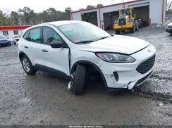 1FMCU0F65NUB58018 2022 FORD ESCAPE