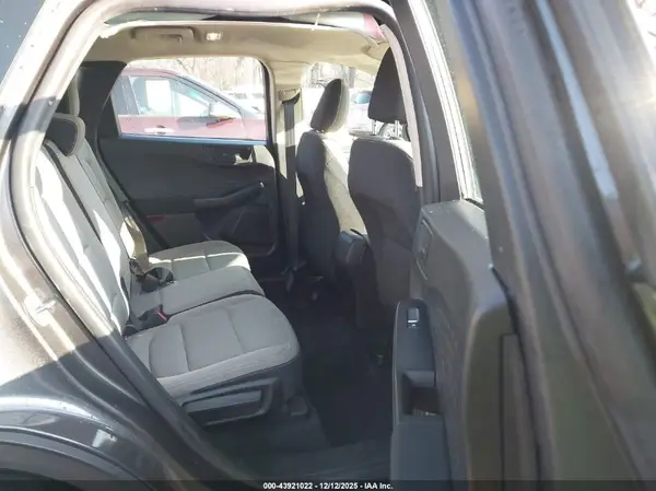 1FMCU0F67LUB67820 2020 FORD ESCAPE - Image 8