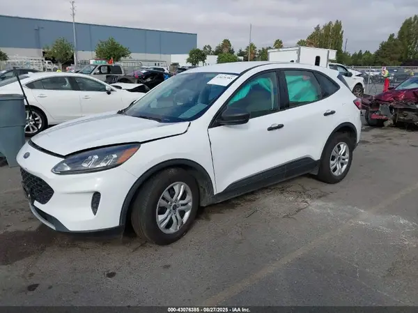 1FMCU0F68NUA82942 2022 FORD ESCAPE - Image 2