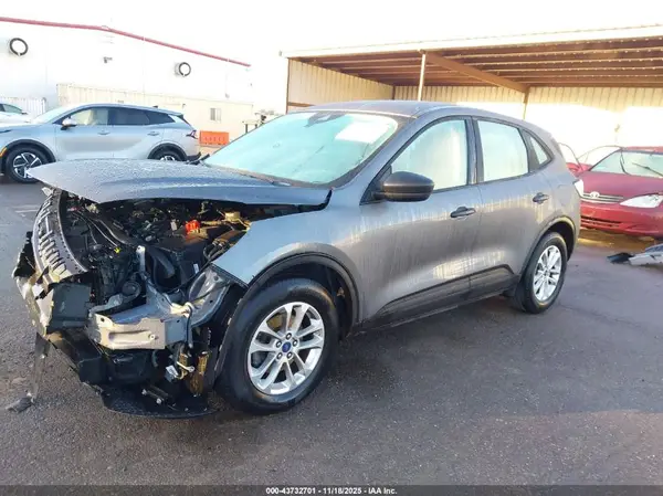 1FMCU0F68NUB56778 2022 FORD ESCAPE - Image 2