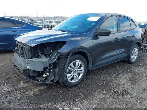 1FMCU0F69LUA10127 2020 FORD ESCAPE - Image 2