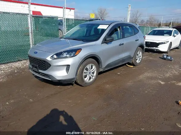 1FMCU0F69LUA29003 2020 FORD ESCAPE - Image 2