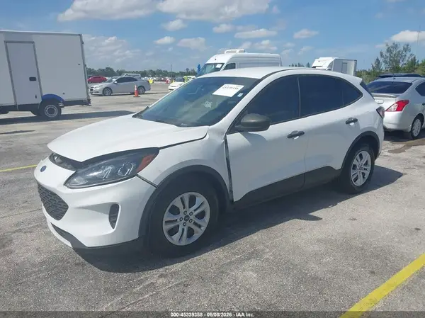 1FMCU0F69MUA50564 2021 FORD ESCAPE - Image 2