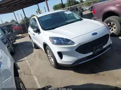 1FMCU0F69MUA84620 2021 FORD ESCAPE