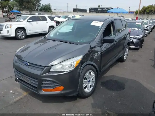1FMCU0F70GUA11598 2016 FORD ESCAPE - Image 2