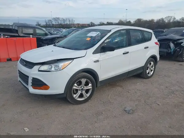 1FMCU0F70GUA42298 2016 FORD ESCAPE - Image 2