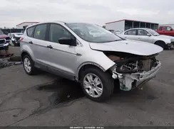 1FMCU0F70GUB19641 2016 FORD ESCAPE