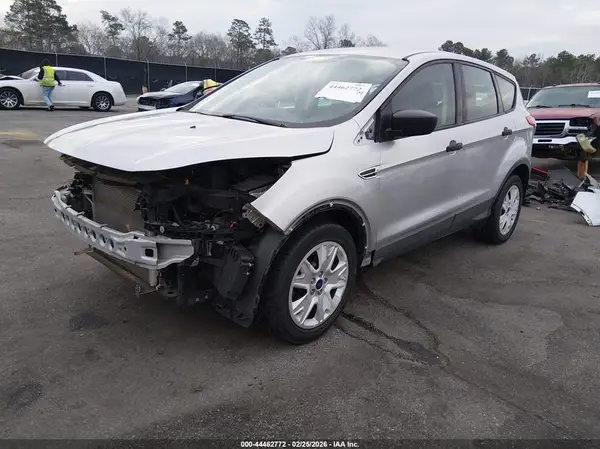 1FMCU0F70GUB19641 2016 FORD ESCAPE - Image 2
