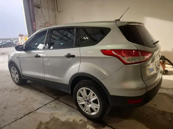 1FMCU0F70GUB60612 2016 FORD ESCAPE - Image 2