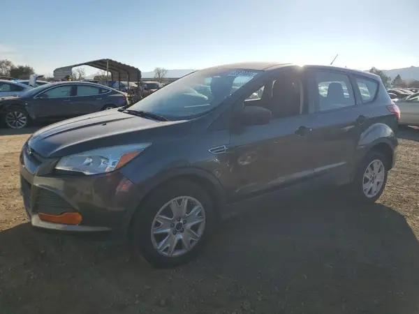 1FMCU0F70GUC60547 2016 FORD ESCAPE - Image 1