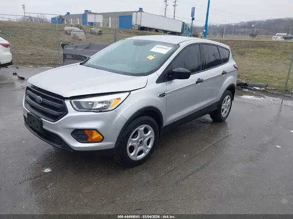 1FMCU0F70HUA22960 2017 FORD ESCAPE - Image 2