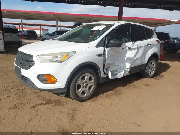 1FMCU0F70HUA39211 2017 FORD ESCAPE - Image 2