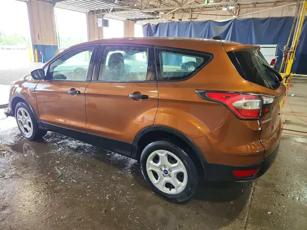 1FMCU0F70HUA60544 2017 FORD ESCAPE - Image 2