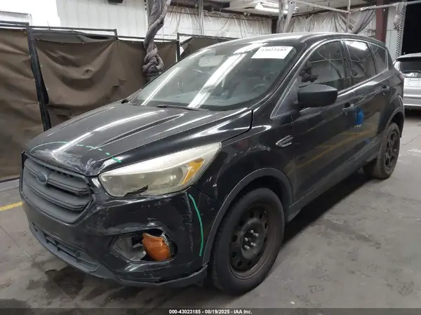 1FMCU0F70HUA61841 2017 FORD ESCAPE - Image 2