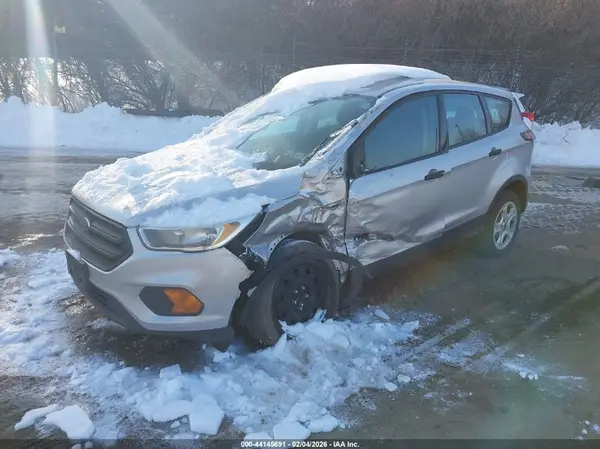 1FMCU0F70HUA78428 2017 FORD ESCAPE - Image 2