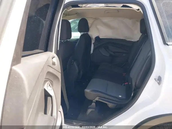 1FMCU0F70HUB65598 2017 FORD ESCAPE - Image 8