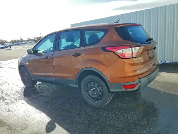1FMCU0F70HUB74186 2017 FORD ESCAPE - Image 2