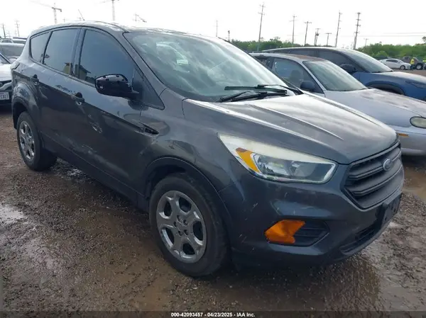 1FMCU0F70HUC24455 2017 FORD ESCAPE - Image 1