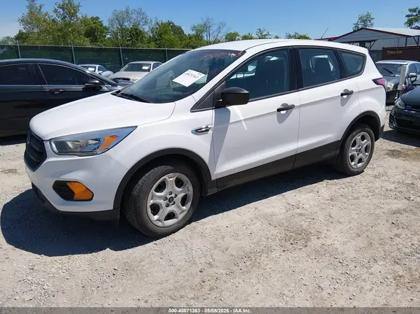 1FMCU0F70HUC62915 2017 FORD ESCAPE - Image 2