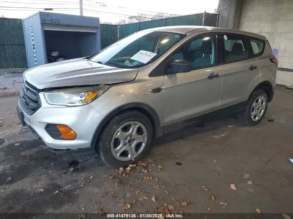 1FMCU0F70HUD55840 2017 FORD ESCAPE - Image 2