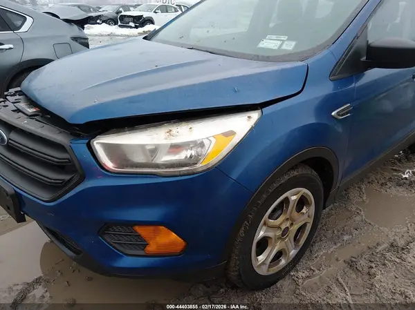 1FMCU0F70HUD99725 2017 FORD ESCAPE - Image 2