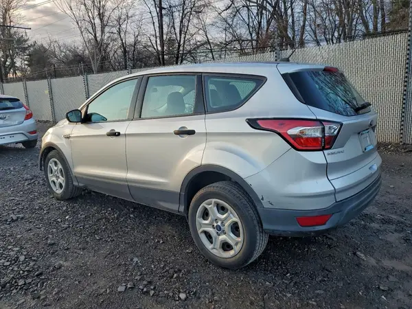 1FMCU0F70JUA26531 2018 FORD ESCAPE - Image 2