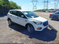 1FMCU0F70JUA39165 2018 FORD ESCAPE