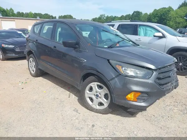 1FMCU0F70JUB50735 2018 FORD ESCAPE - Image 1