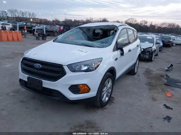 1FMCU0F70KUA44481 2019 FORD ESCAPE - Image 2
