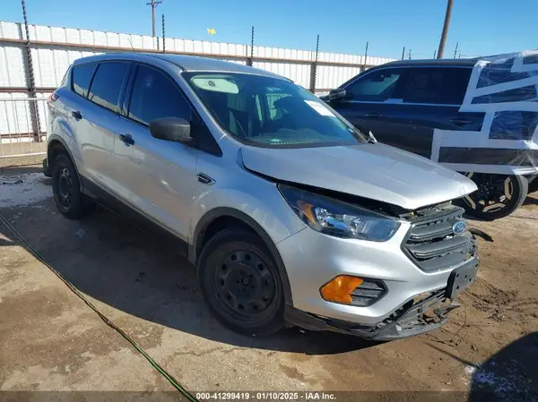 1FMCU0F70KUA78775 2019 FORD ESCAPE - Image 1