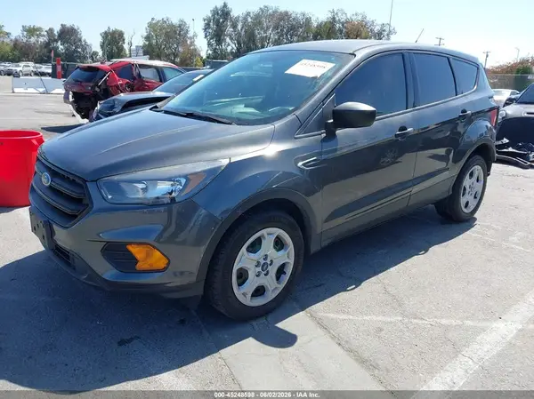 1FMCU0F70KUB61705 2019 FORD ESCAPE - Image 2