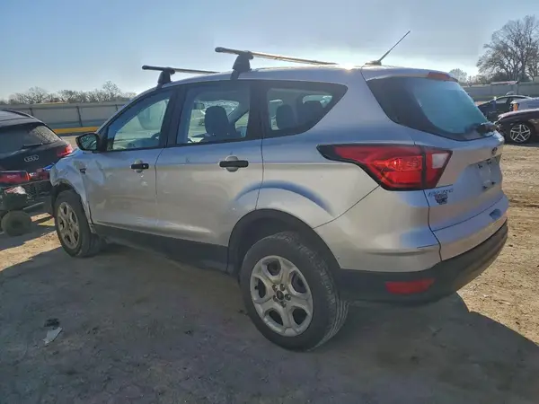 1FMCU0F70KUC26407 2019 FORD ESCAPE - Image 2